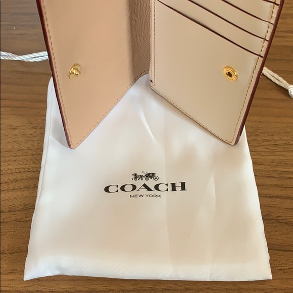 NEW Coach Pink Floral Card Wallet - Picture 5 of 6